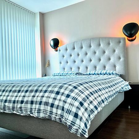 Aquarius At St. George Wharf Apartment London Bagian luar foto