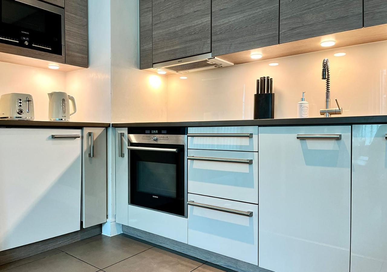 Aquarius At St. George Wharf Apartment London Bagian luar foto