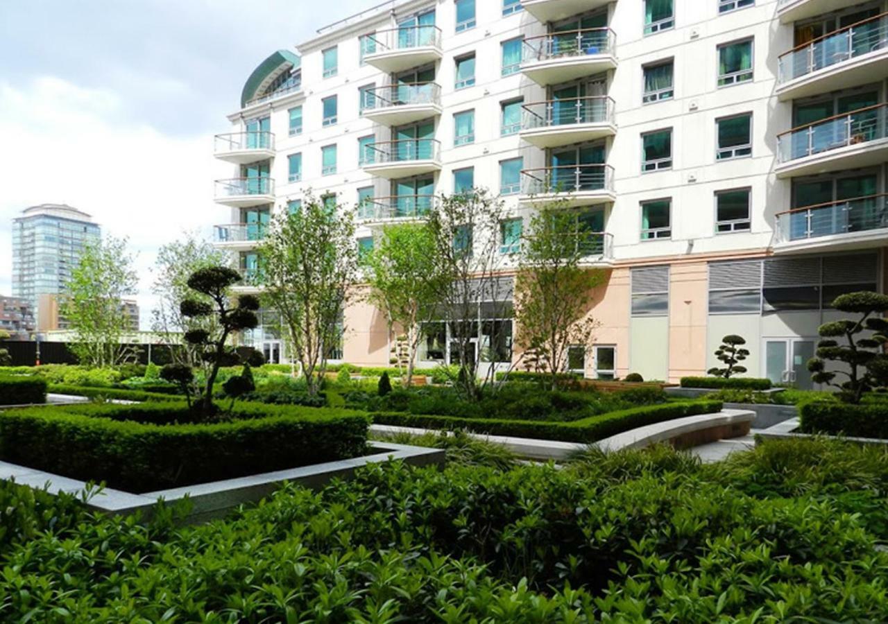 Aquarius At St. George Wharf Apartment London Bagian luar foto